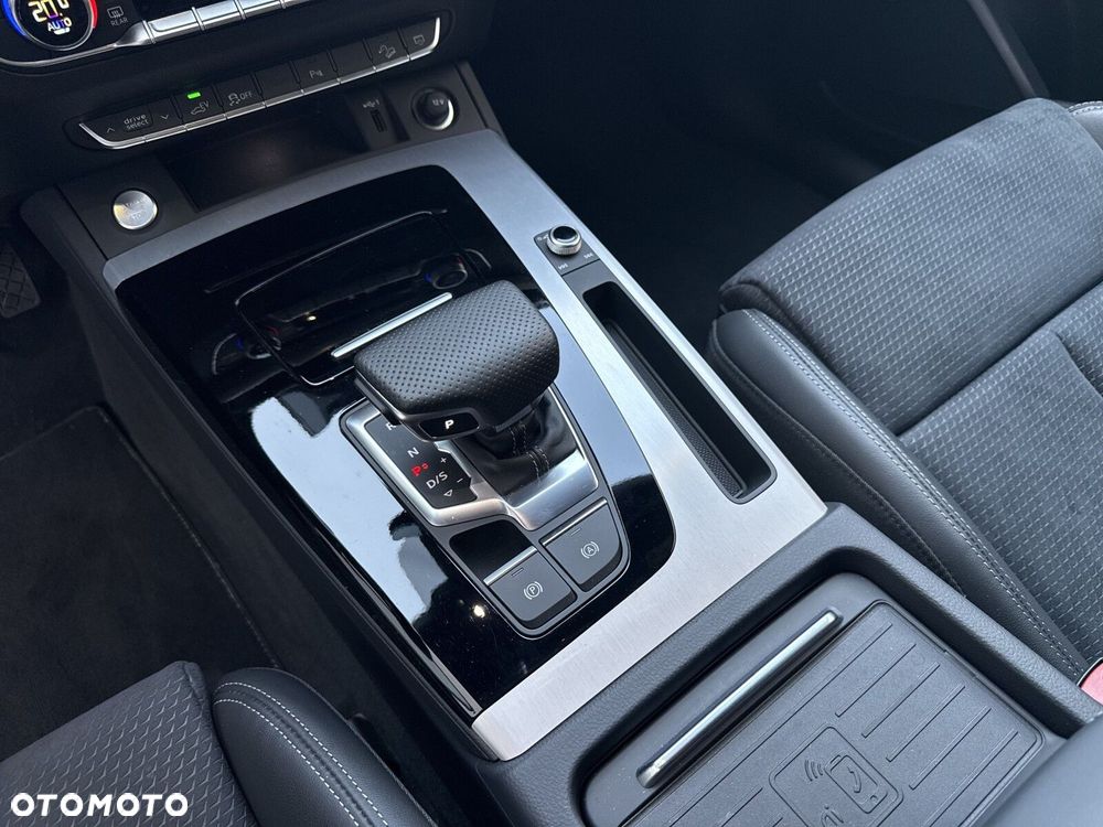 Audi Q5 Sportback - 22