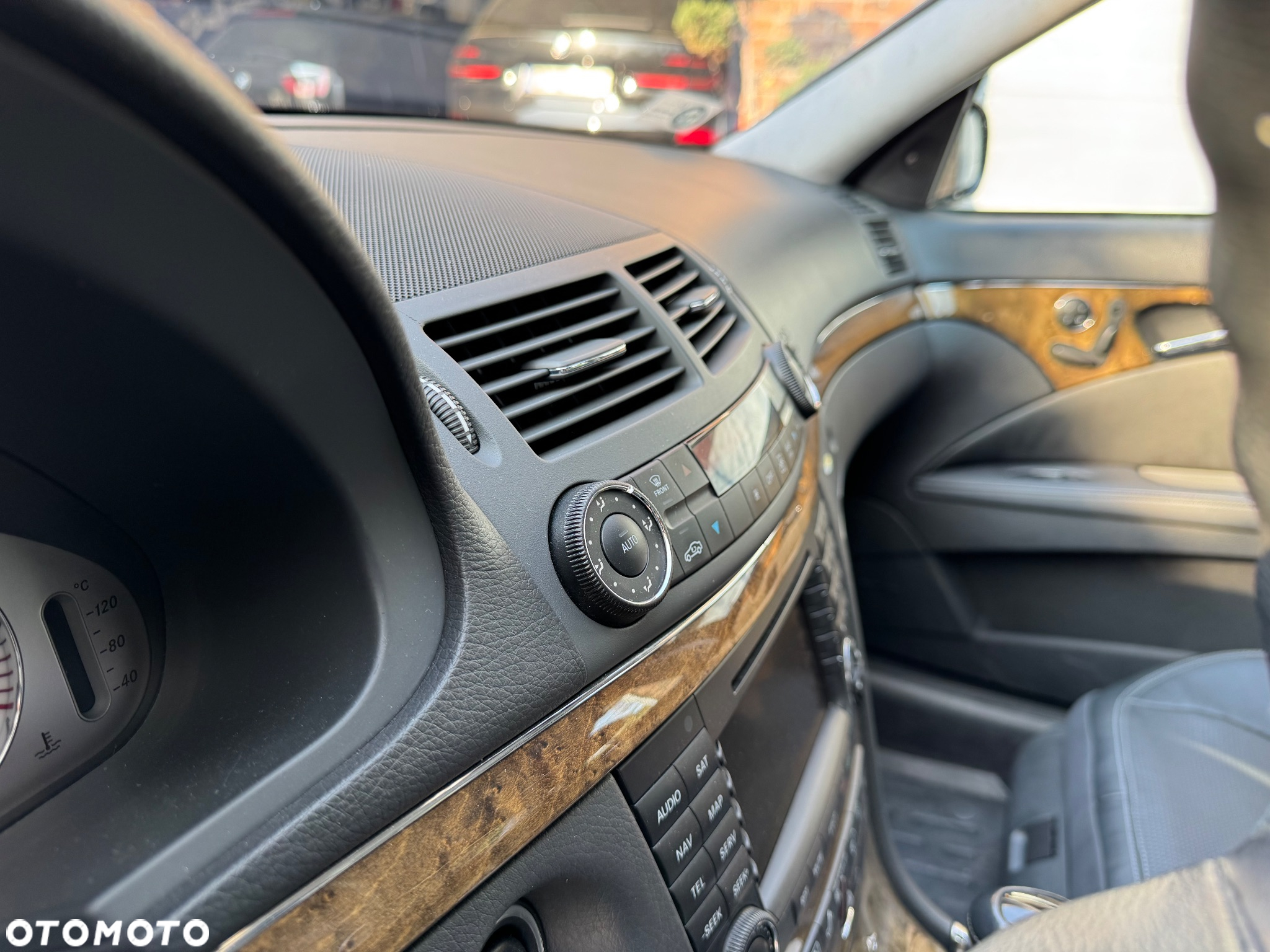 Mercedes-Benz Klasa E 55 AMG T Automatik - 19