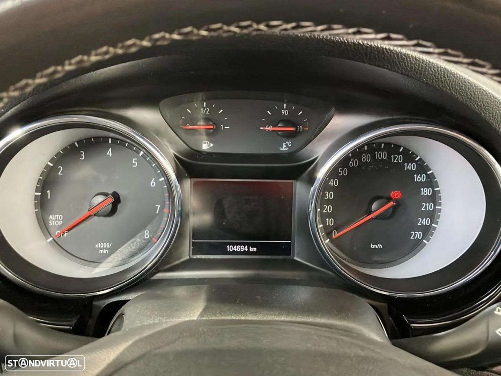 Opel Astra Sports Tourer - 12