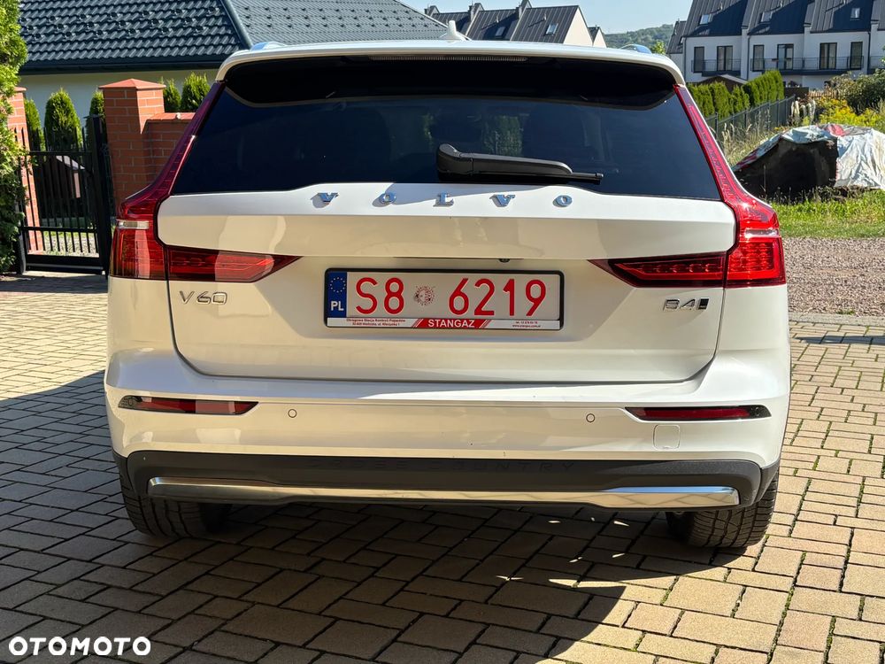 Volvo V60 Cross Country B4 D AWD Ultimate - 10