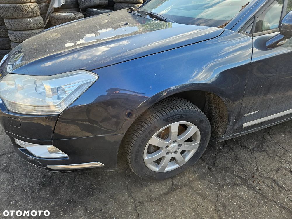 Citroen C5 2.0 103 Kw benzyna. automat na części Alfa Romeo 147 robię na podwórku kurwa no mam takiego tutaj właśnie otwieram go ubiorę wszystko - 9