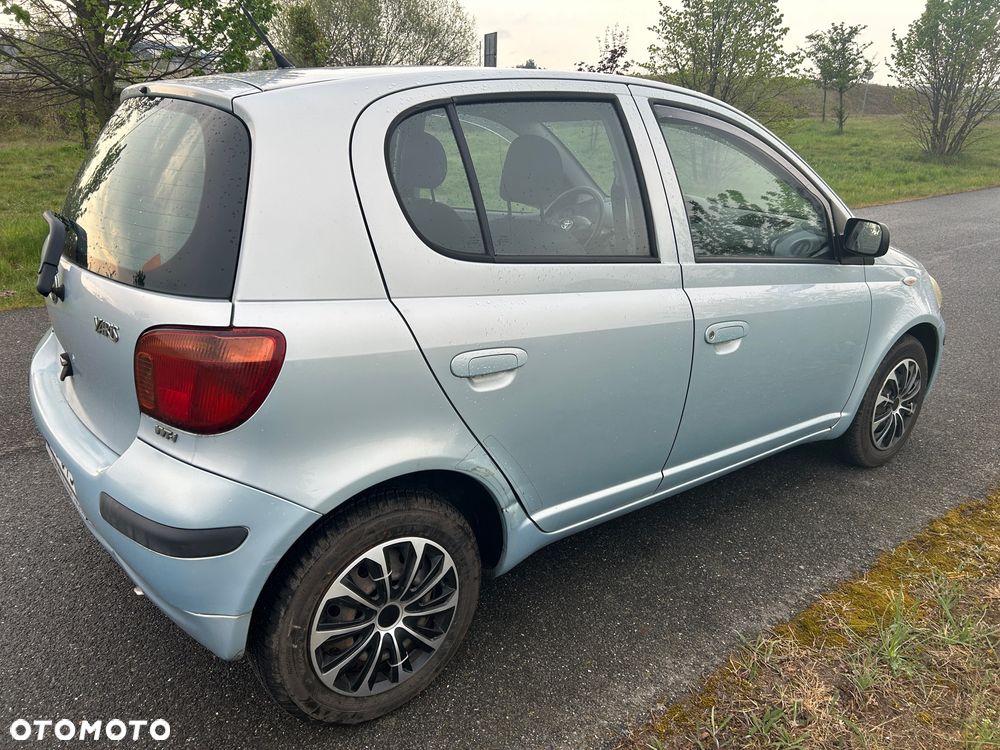 Toyota Yaris 1.3 Luna - 4