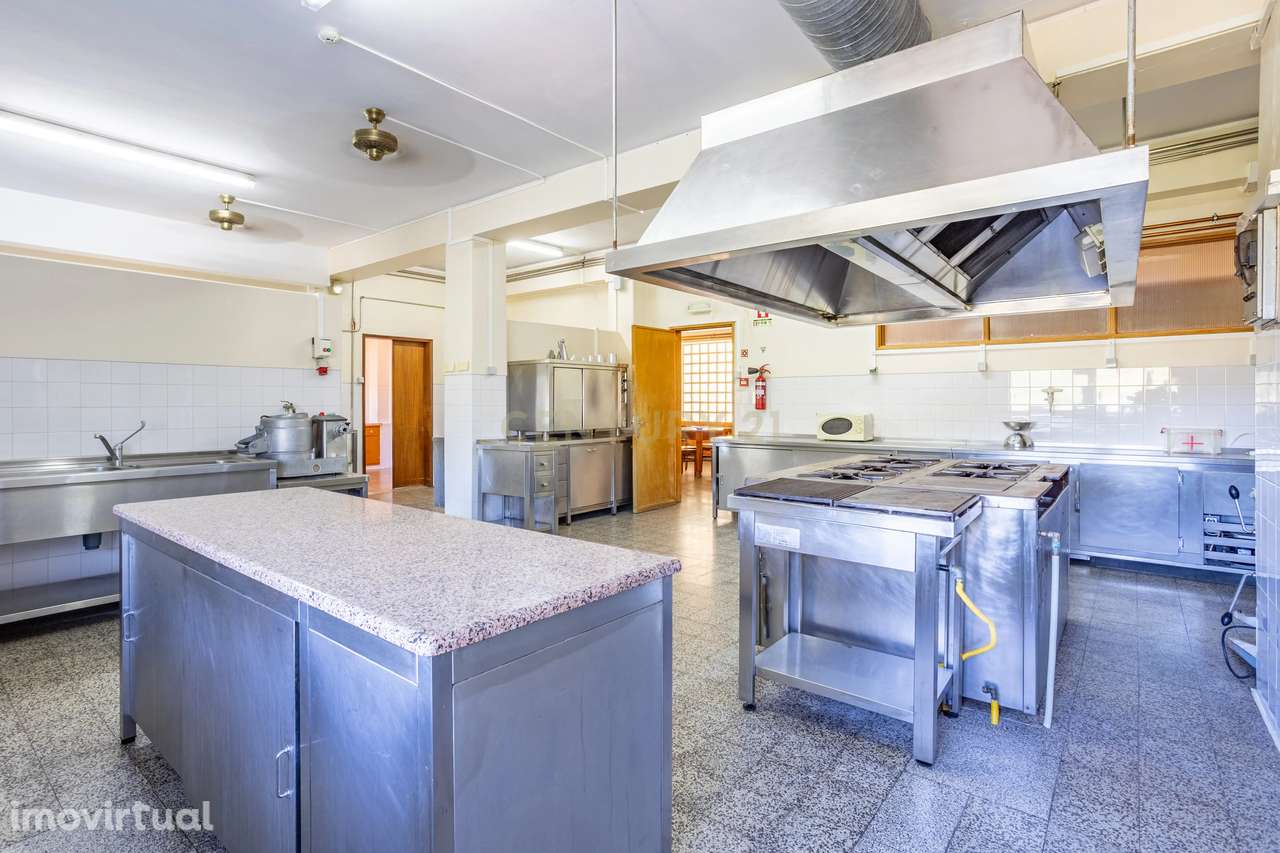 Prédio no Centro de Portalegre para investimento - Grande imagem: 4/55