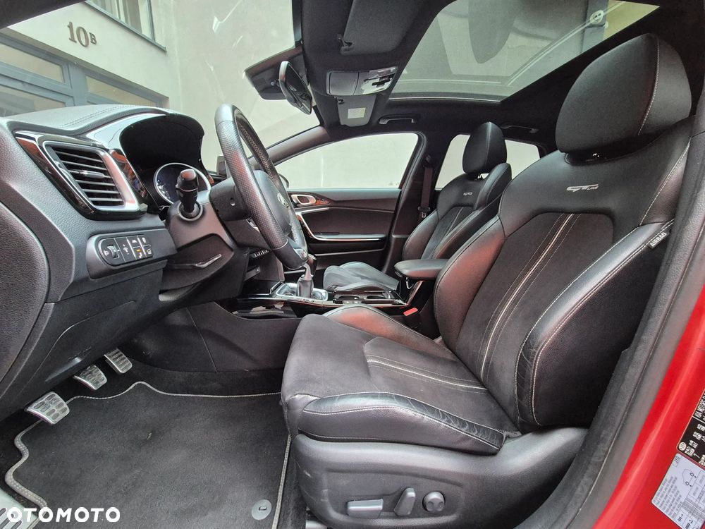 Kia ProCeed 1.6 CRDi GT Line - 17