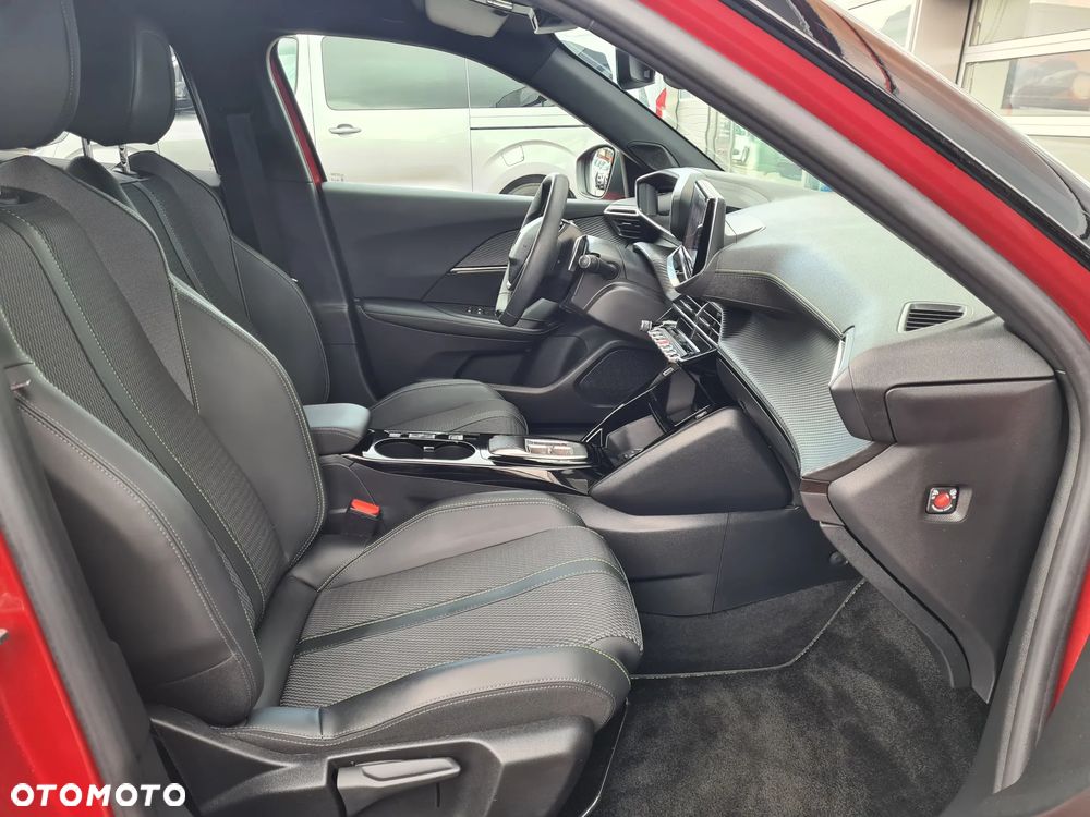 Peugeot 2008 1.2 PureTech GT S&S EAT8 - 21