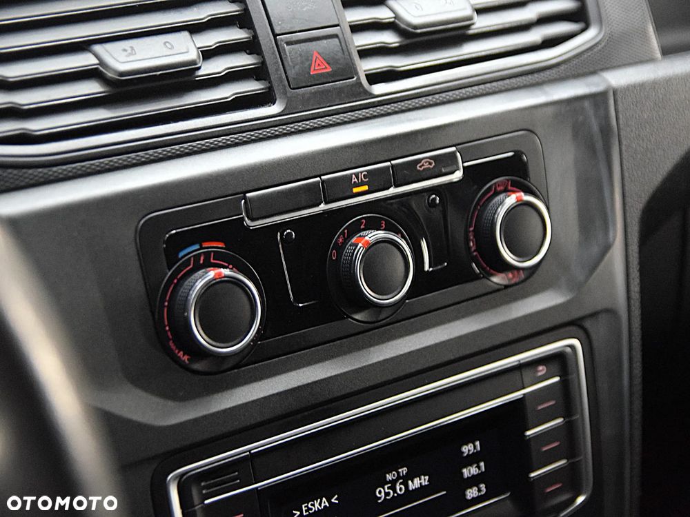 Volkswagen Caddy Maxi - 20