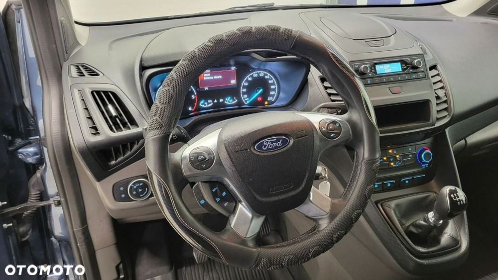 Ford Transit Connect - 13