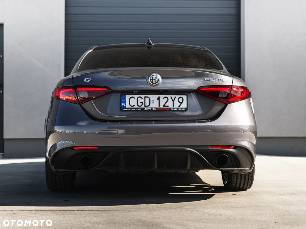 Alfa Romeo Giulia 2.0 Turbo Veloce - 9