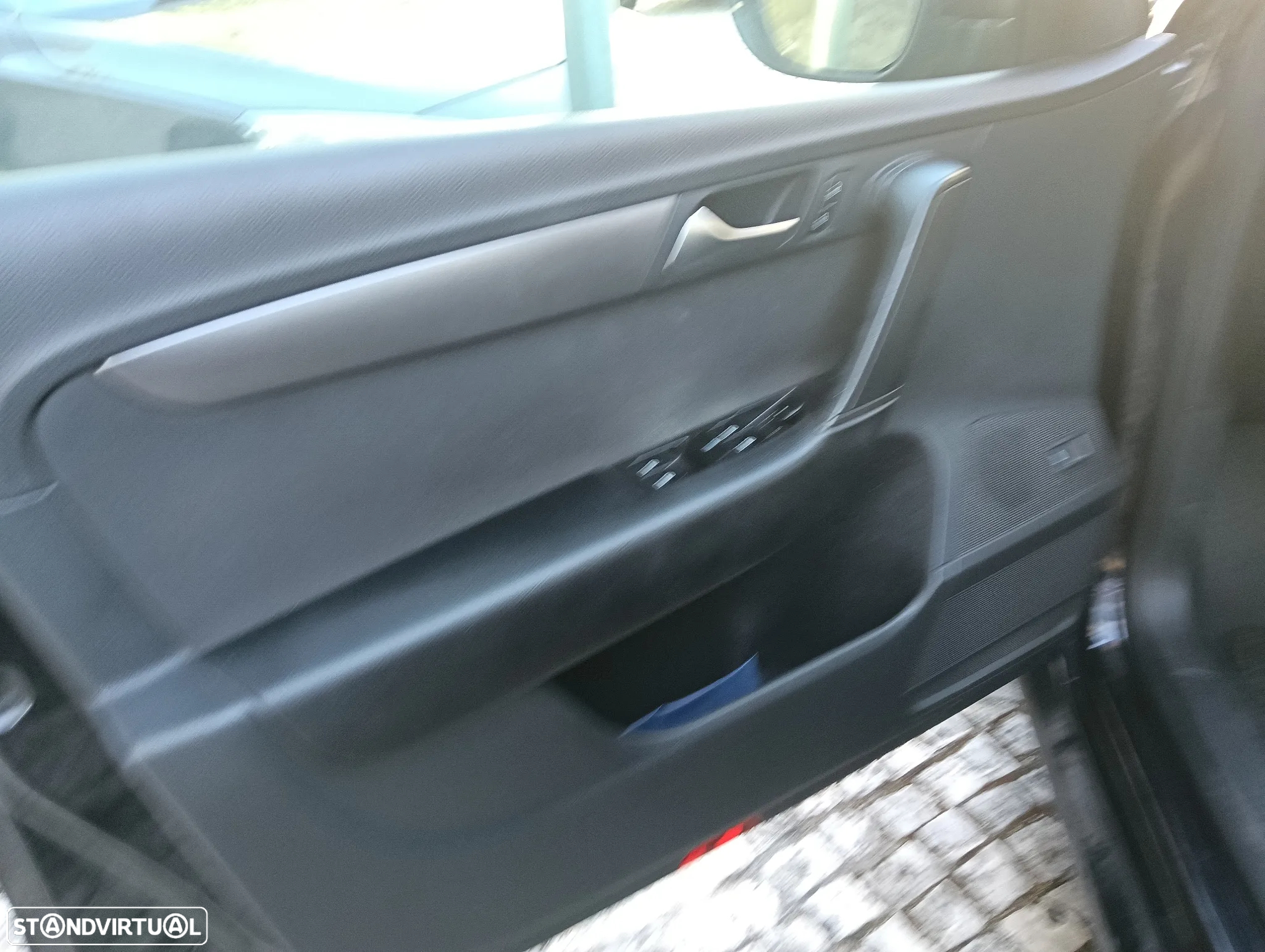 VW Passat 1.6 TDI BlueMotion - 9