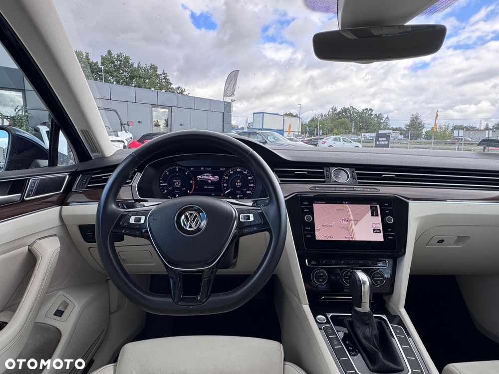 Volkswagen Passat - 18