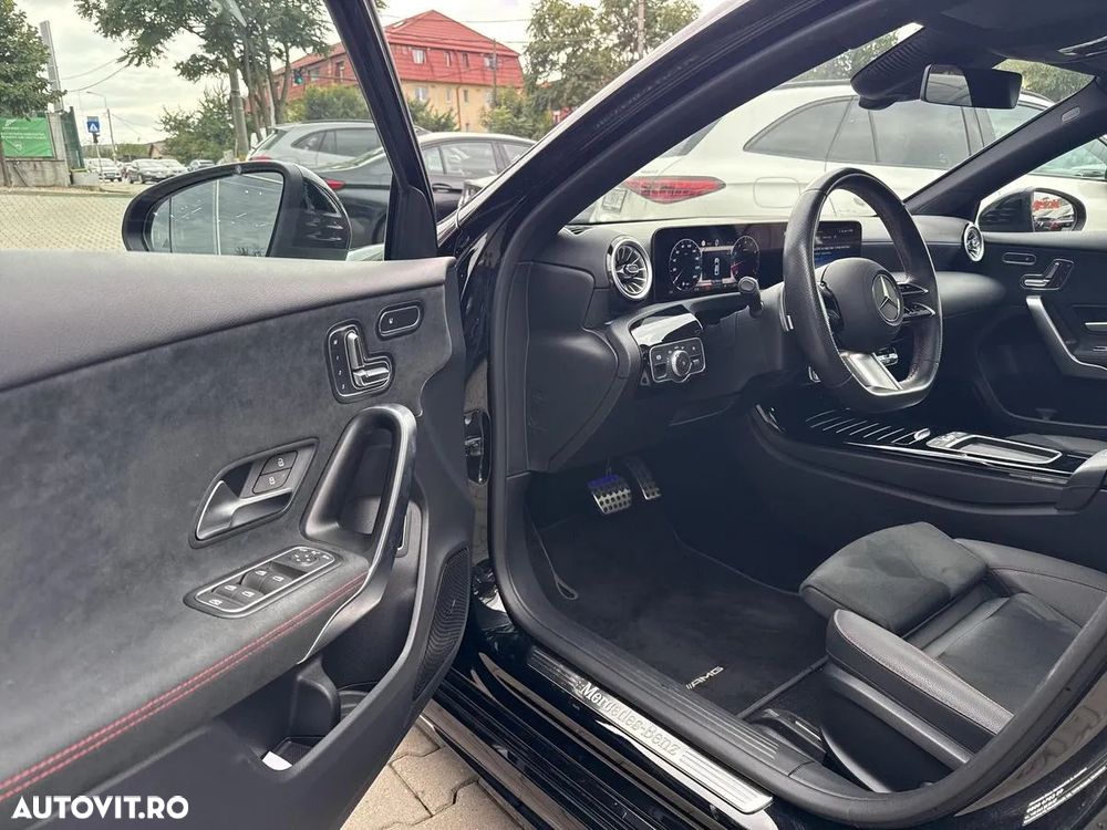 Mercedes-Benz A 200 MHEV 7G-DCT Sedan - 13