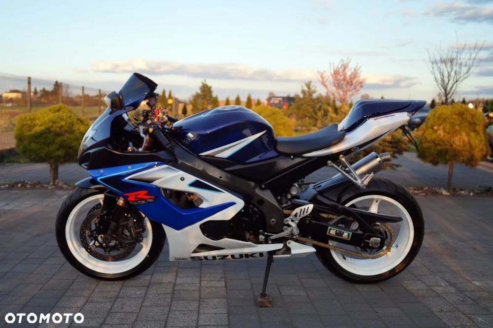 Suzuki GSX-R - 7