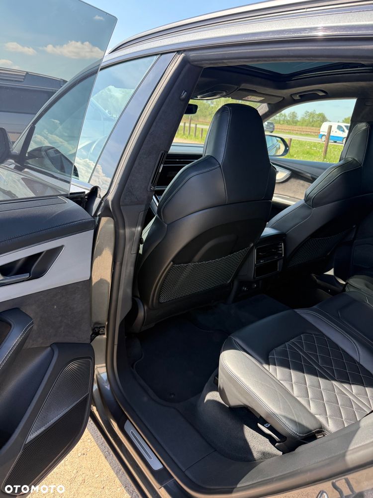 Audi Q8 - 6