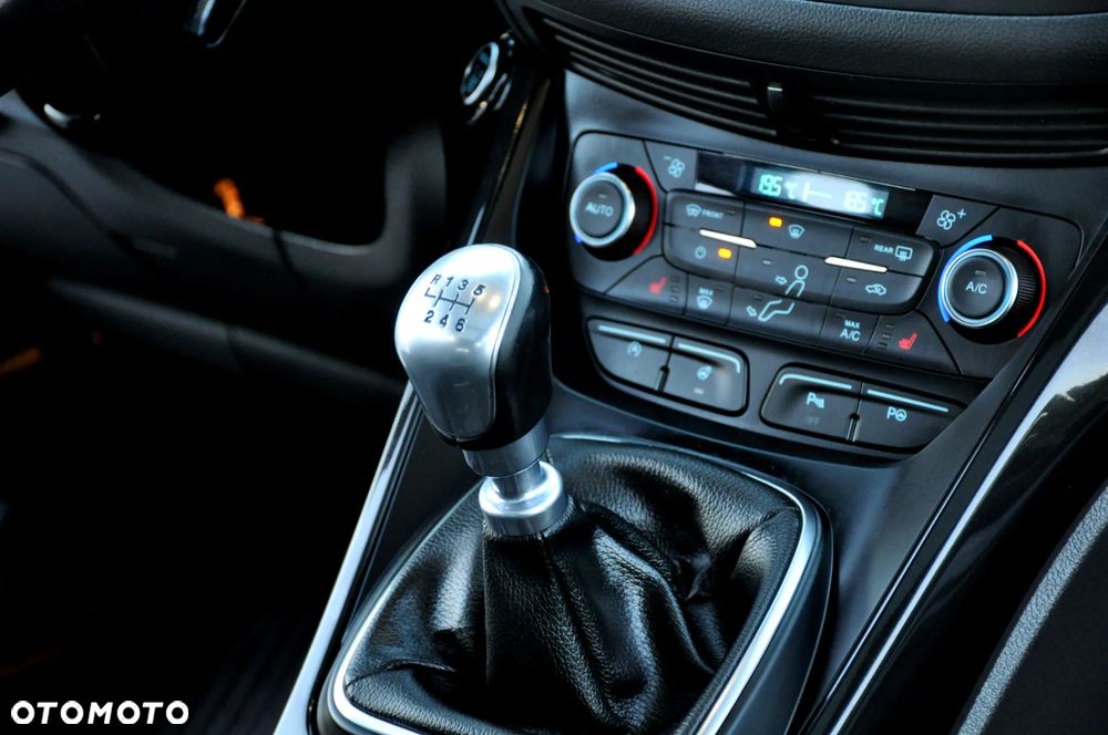 Ford Kuga 1.5 EcoBoost FWD ST-Line ASS GPF - 38