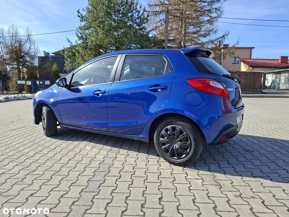 Mazda 2 - 7