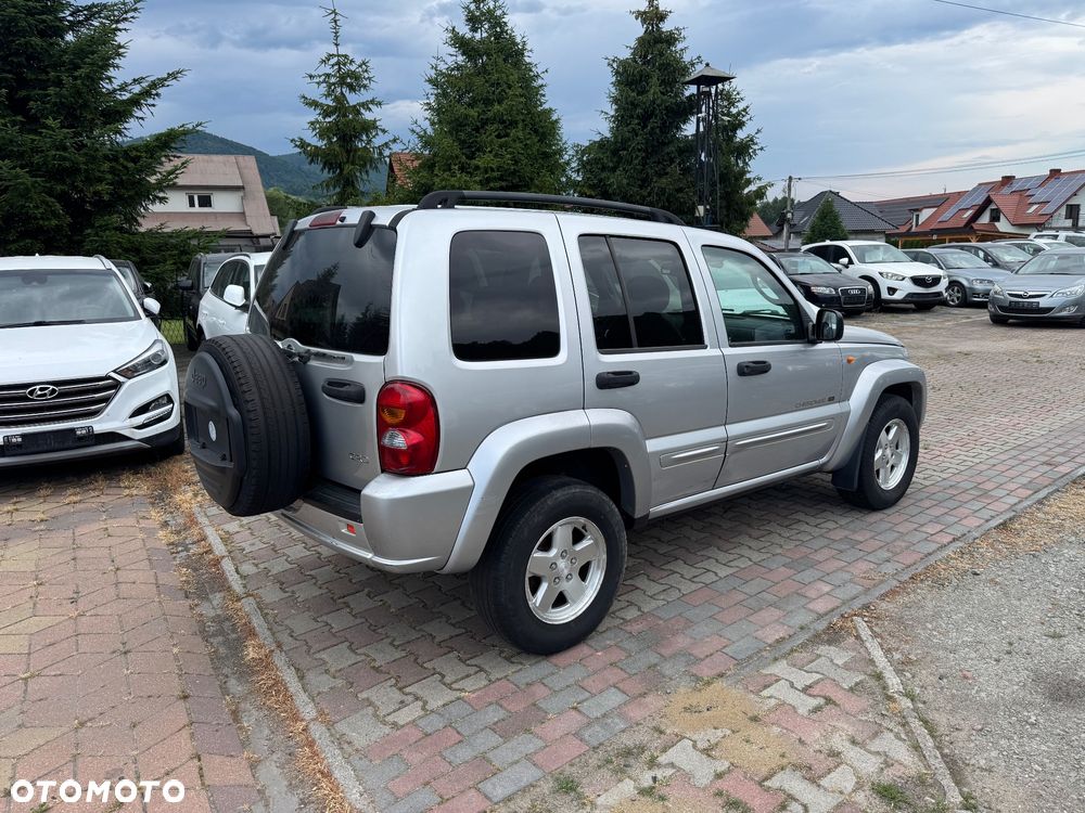 Jeep Cherokee - 5