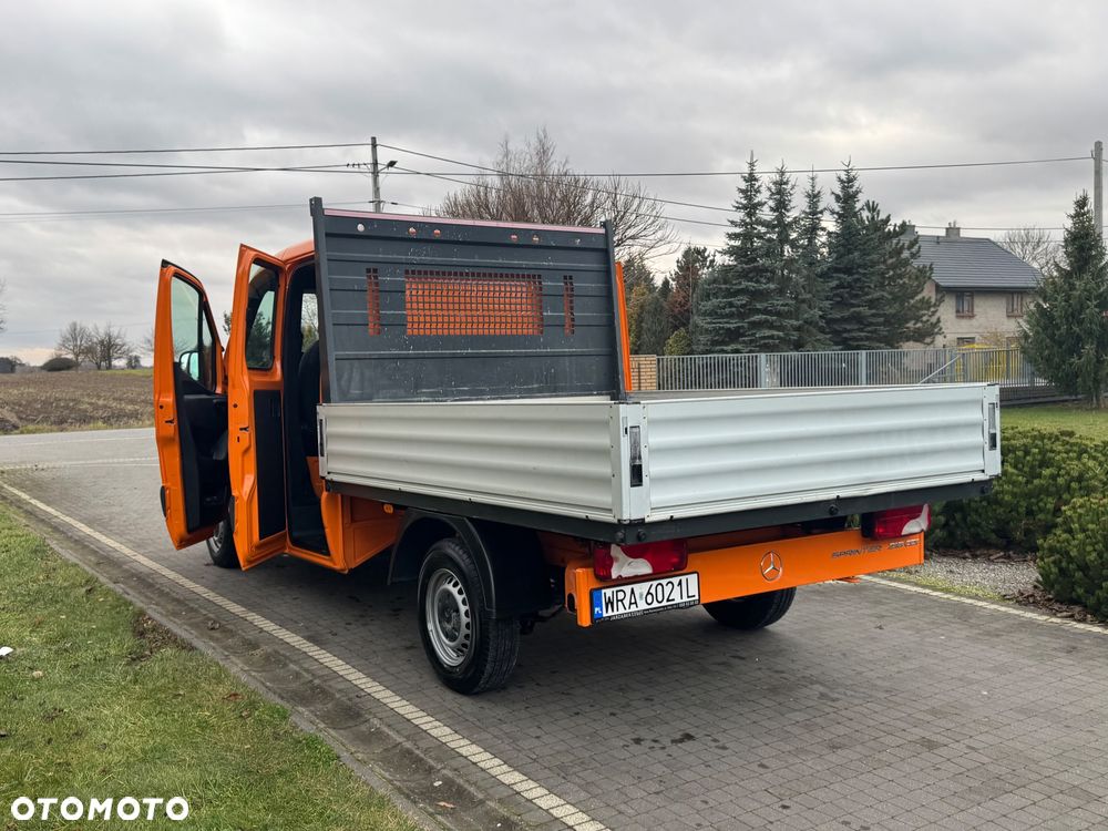 Mercedes-Benz Sprinter - 15