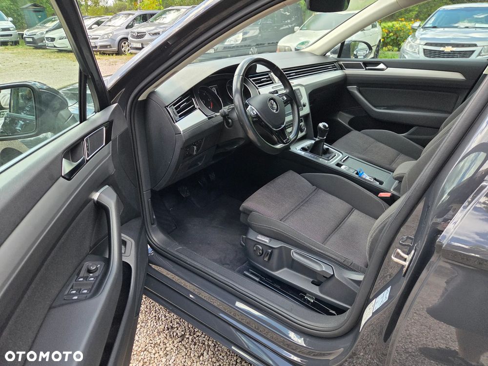 Volkswagen Passat 2.0 TDI BMT Comfortline - 11