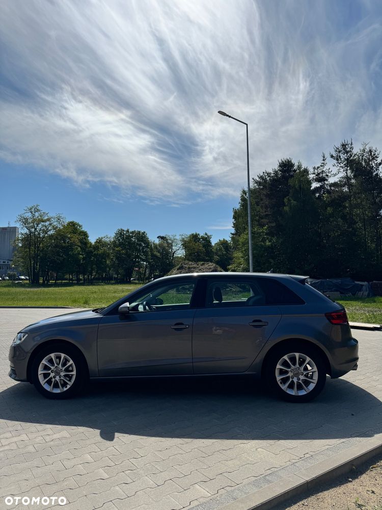Audi A3 Sportback 1.6 TDI S tronic - 6