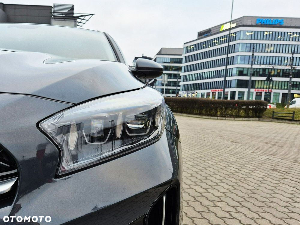 Kia XCeed 1.5 T-GDI M - 24