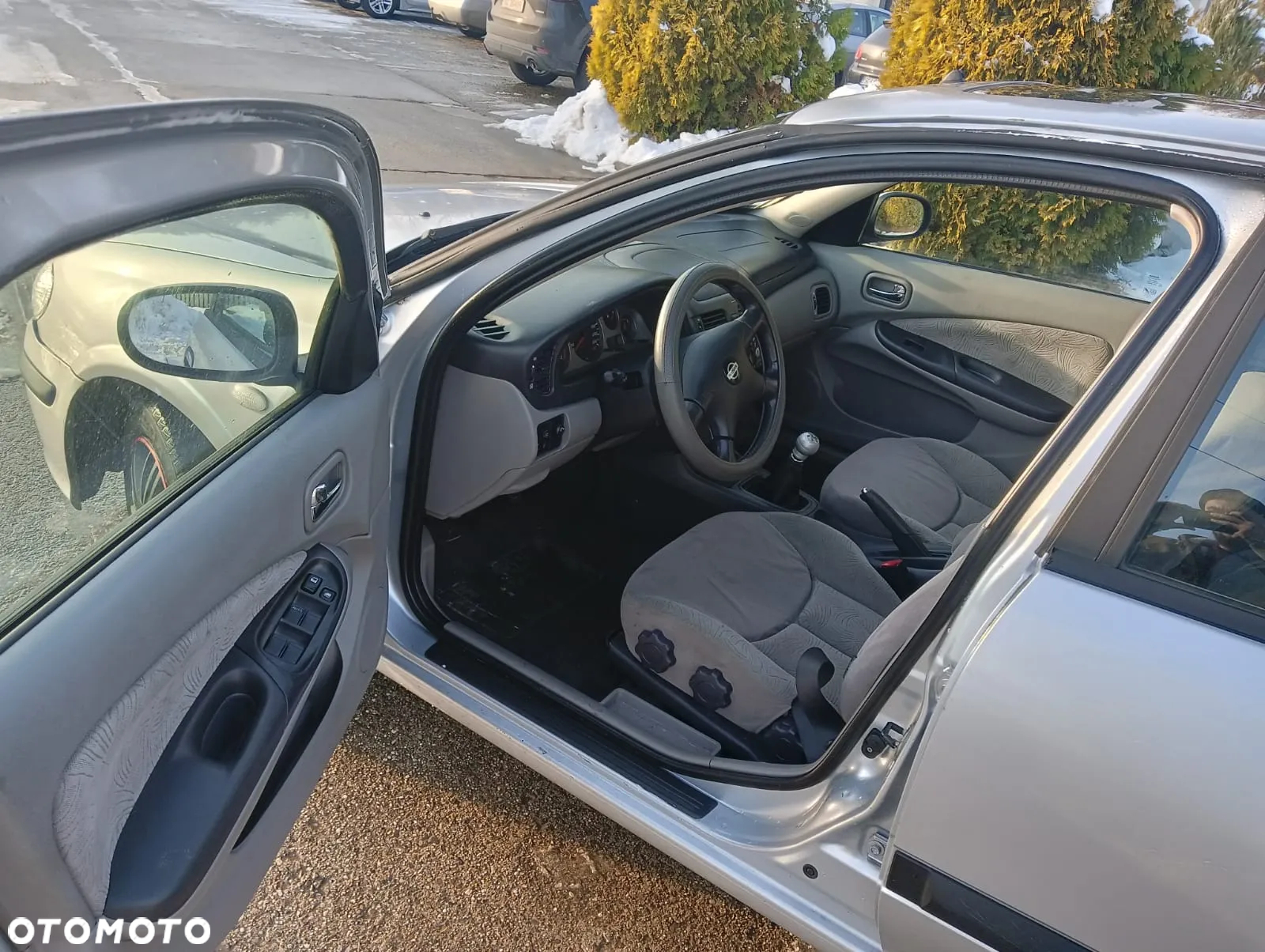 Nissan Almera - 2