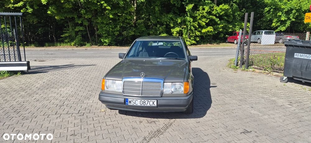 Mercedes-Benz W124 (1984-1993) - 10