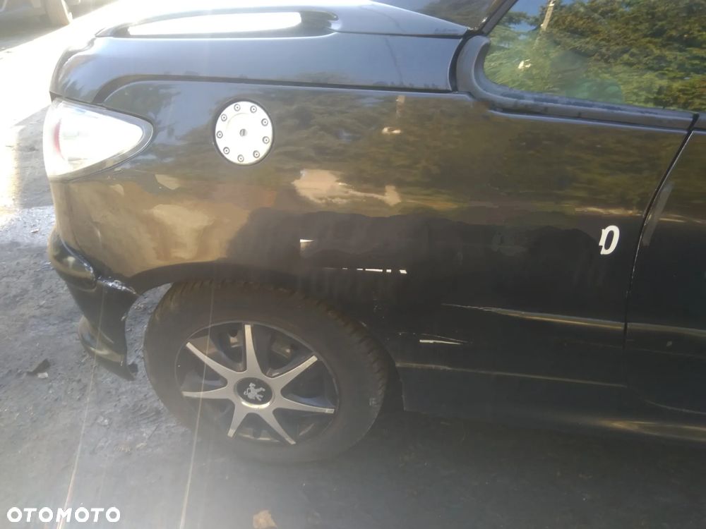 Peugeot 206 cc błotnik tylny prawy