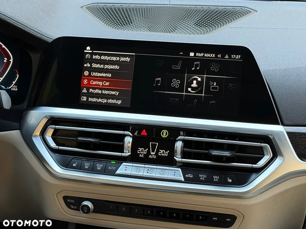 BMW Seria 3 320d Touring Luxury Line - 39