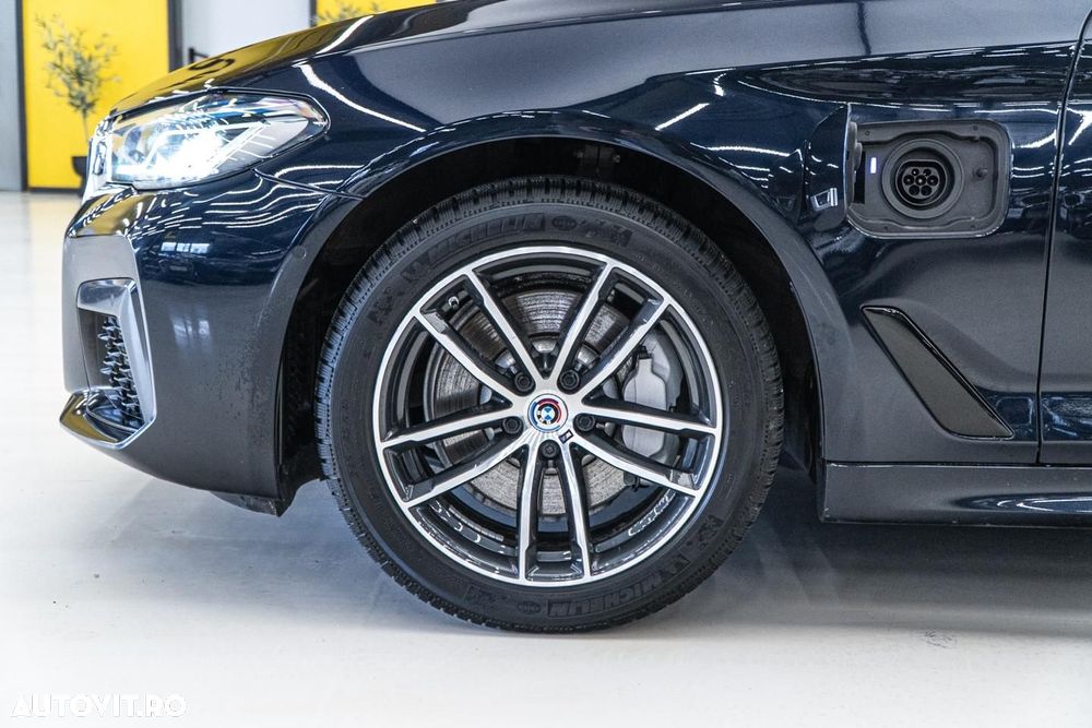 BMW Seria 5 520e AT PHEV - 41