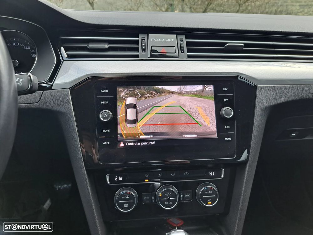 VW Passat 1.6 TDI Business DSG - 28