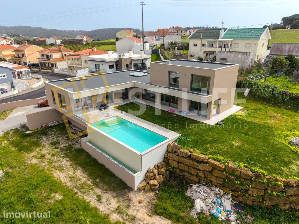 Moradia Independente T4 com piscina de água salgada e Spa privativo... - Grande imagem: 2/42