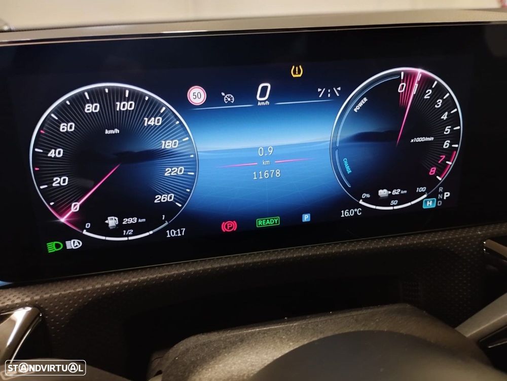 Mercedes-Benz A 250 e AMG Line - 8