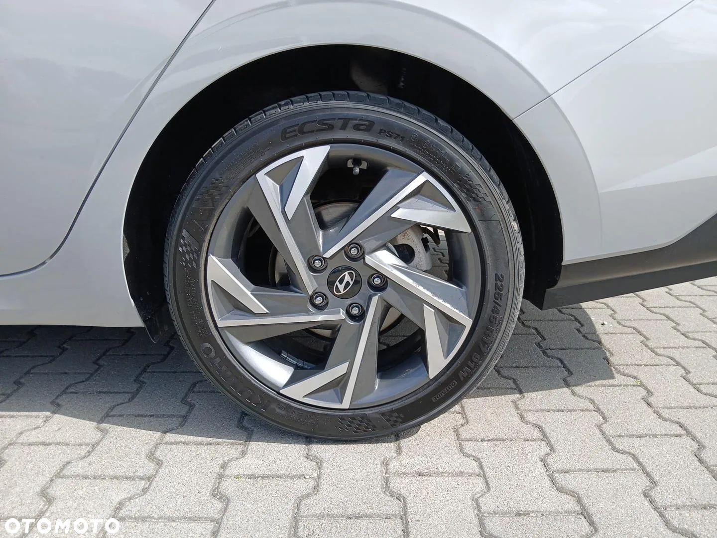 Hyundai Elantra 1.6 Smart - 25