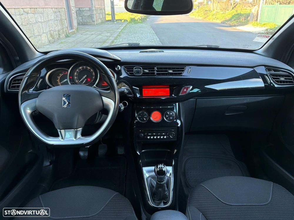 Citroën DS3 1.6 e-HDi So Chic - 5
