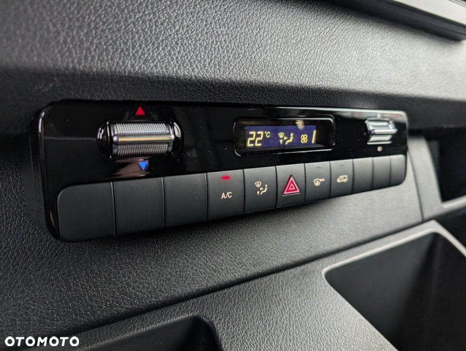 Mercedes-Benz Sprinter - 8