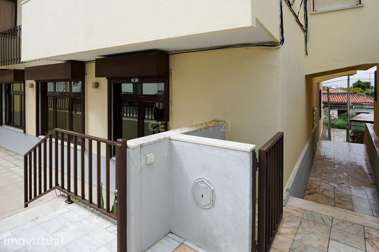 Apartamento T3 em Loures com Vista Panorâmica e Boa Localização - Grande imagem: 3/10