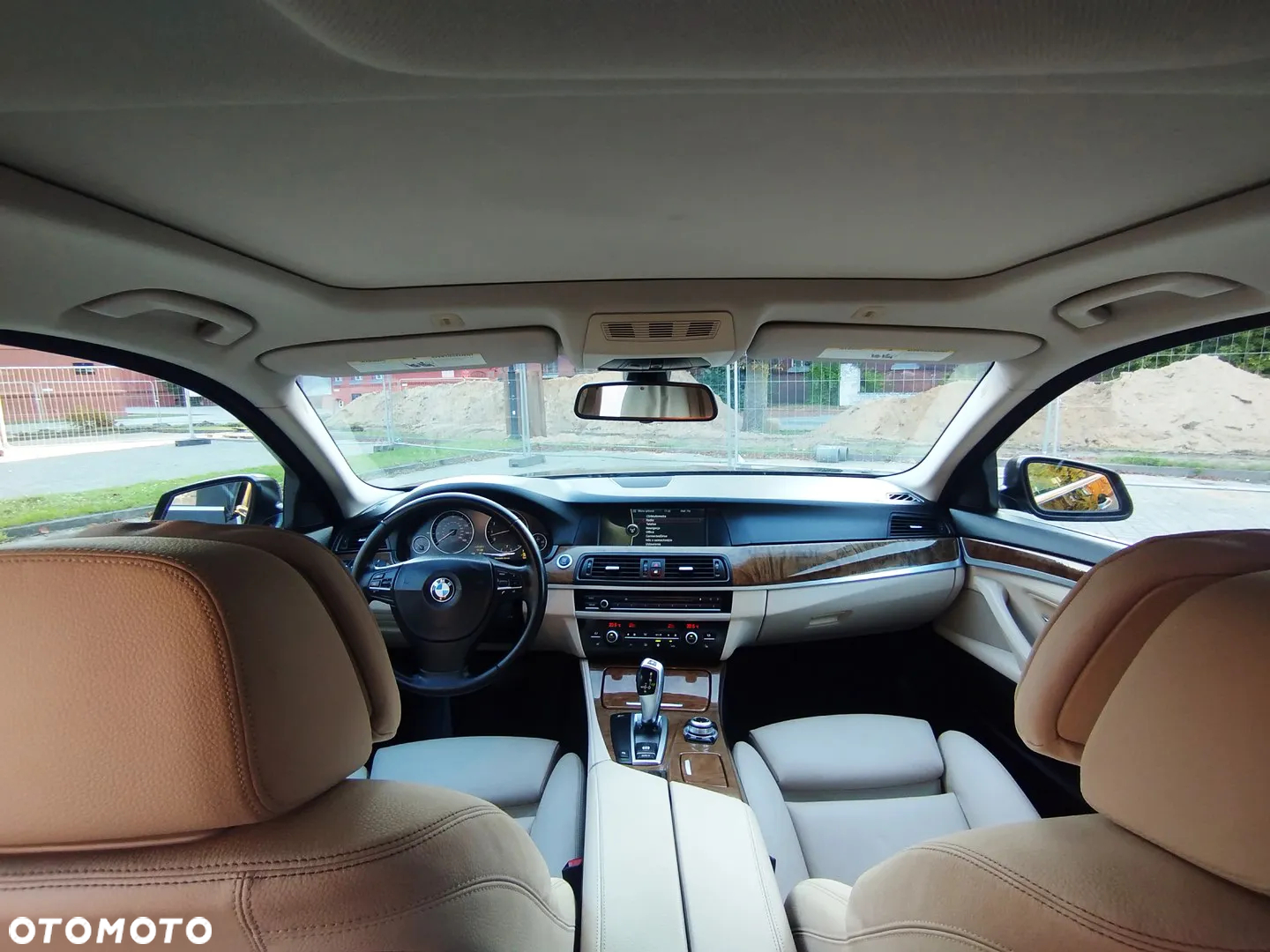 BMW Seria 5 528i Sport-Aut - 6
