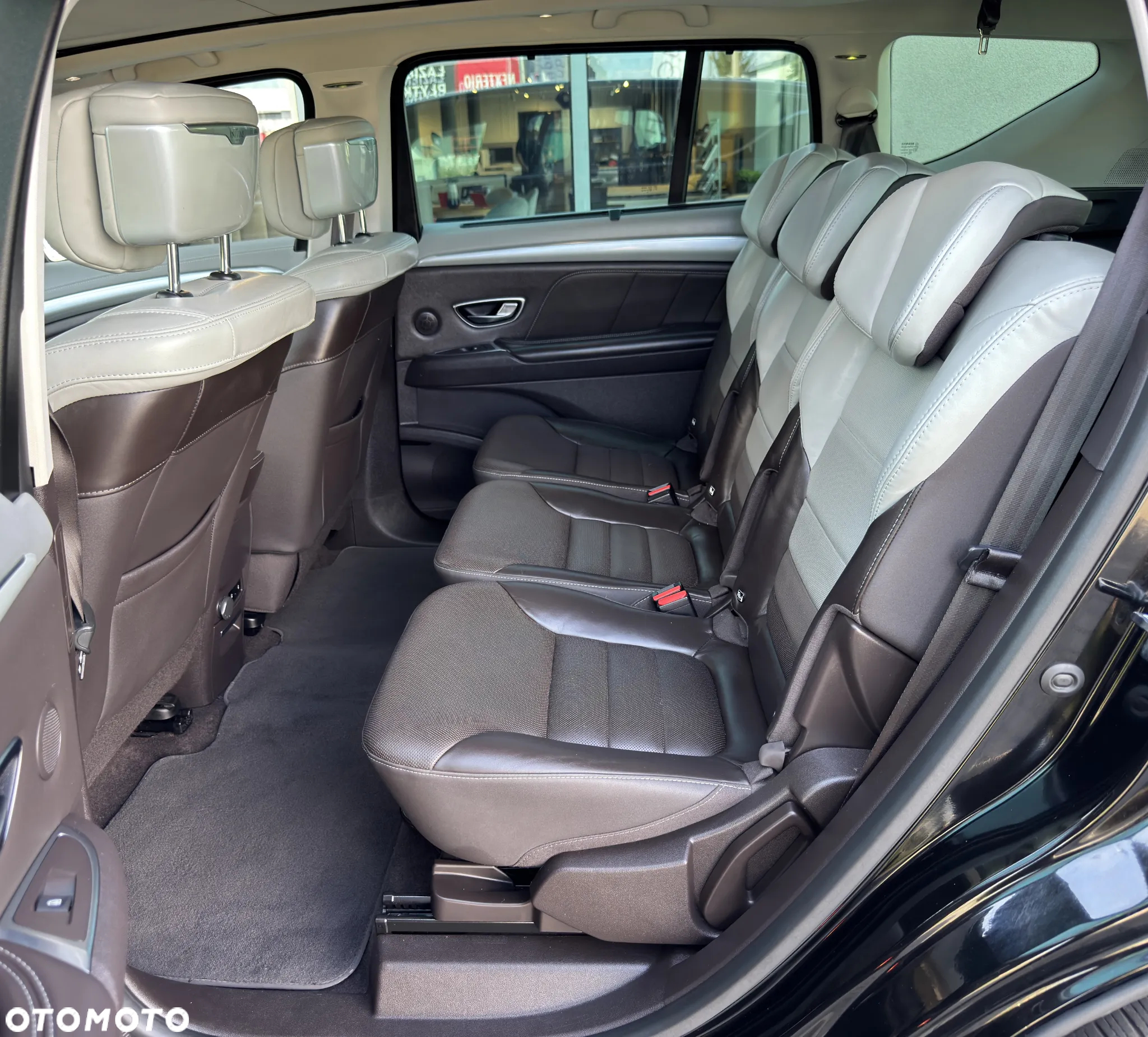 Renault Espace 1.6 dCi Energy Initiale Paris EDC 7os - 31