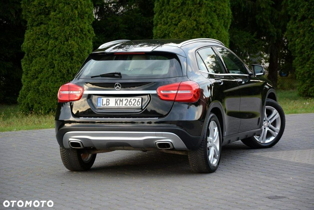 Mercedes-Benz GLA 200 Urban - 15