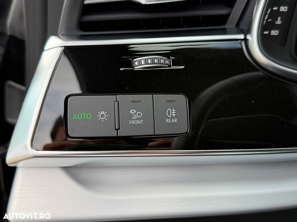 Audi Q8 3.0 55 TFSI quattro Tiptronic MHEV - 12