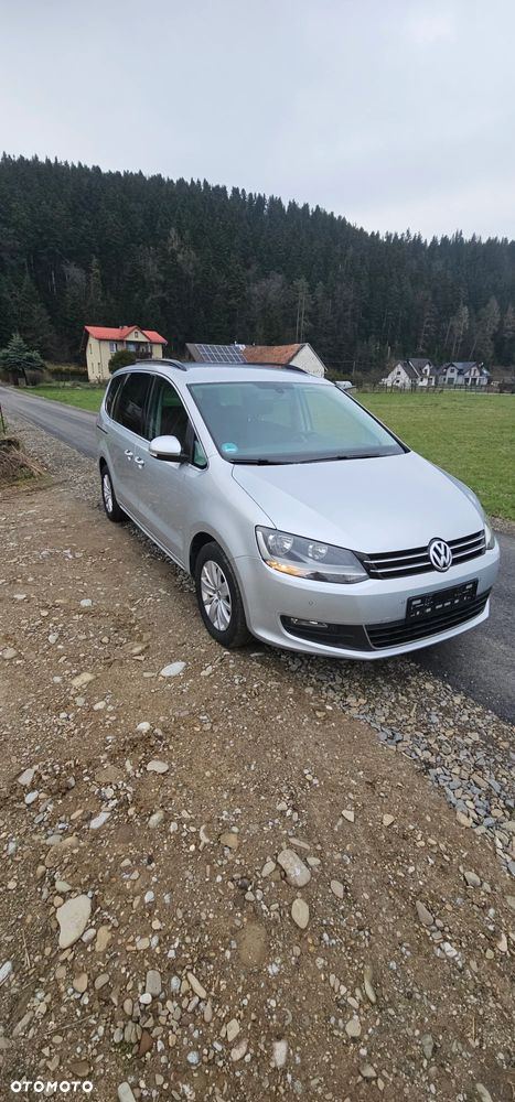 Volkswagen Sharan 2.0 TDI Comfortline DSG - 2