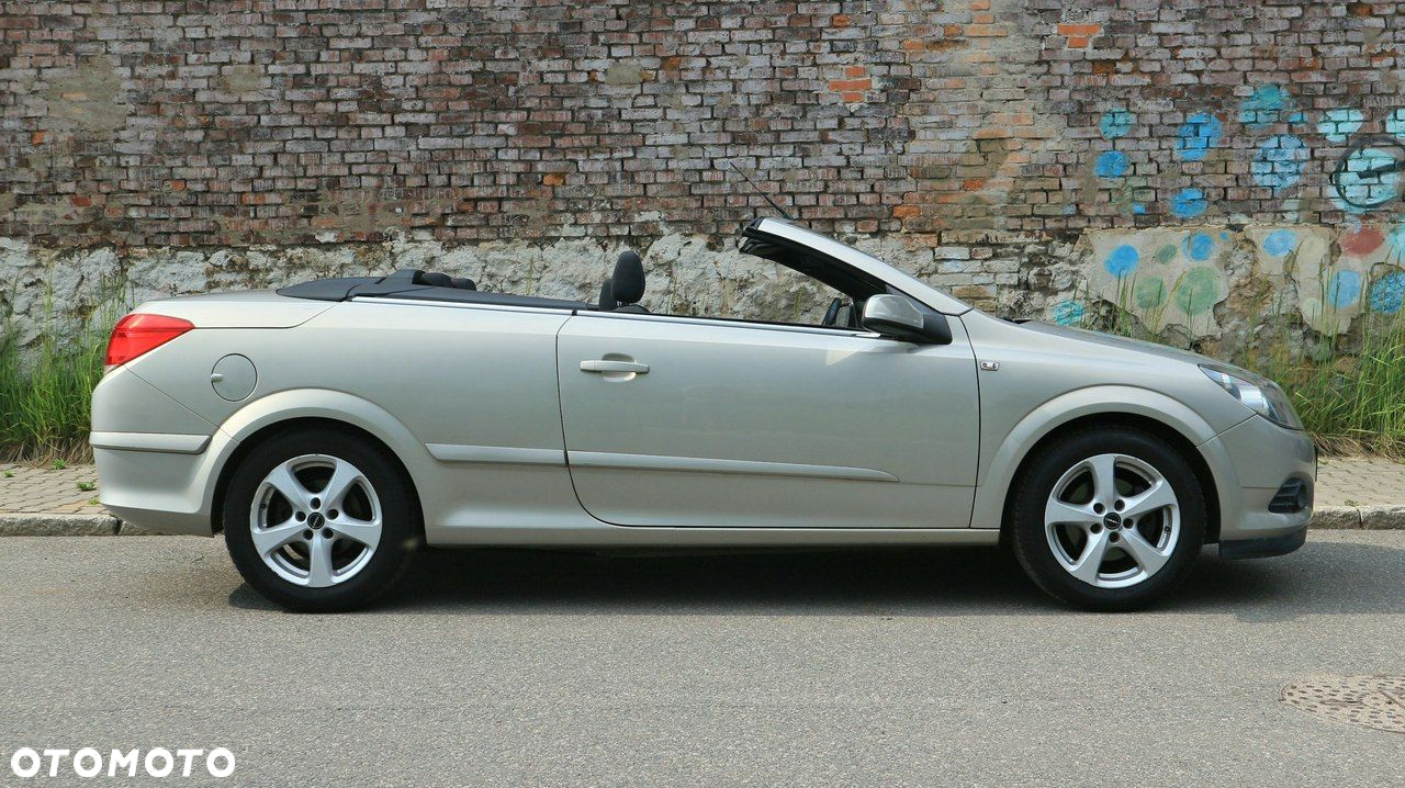 Opel Astra GTC 1.6 Edition - 3