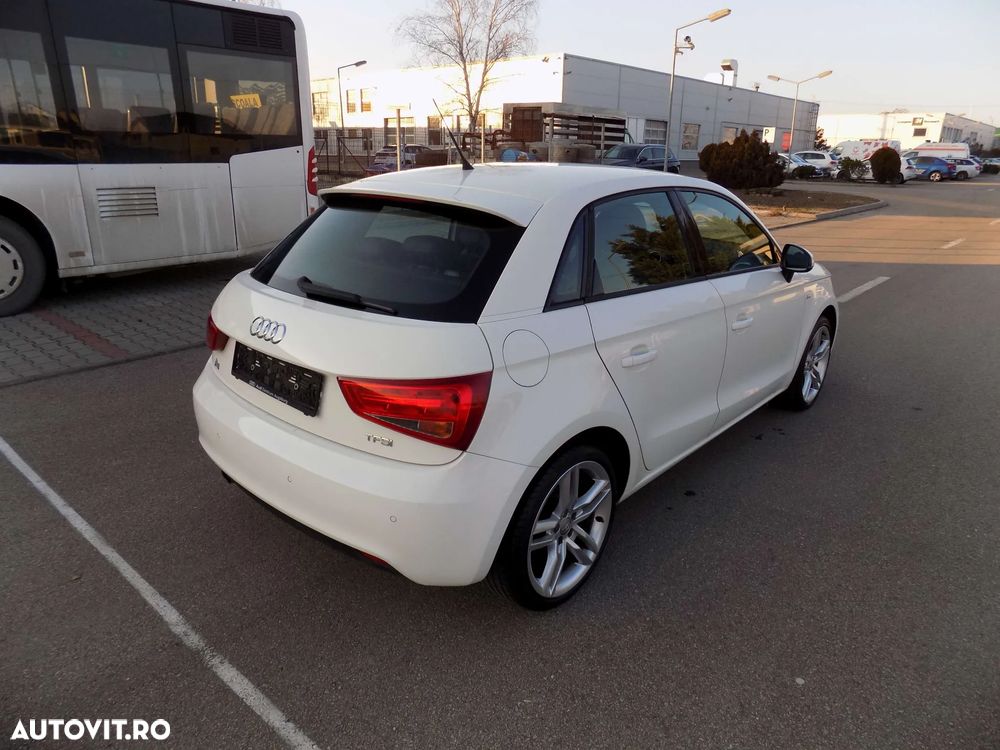 Audi A1 1.2 TFSI ack Ambition - 4