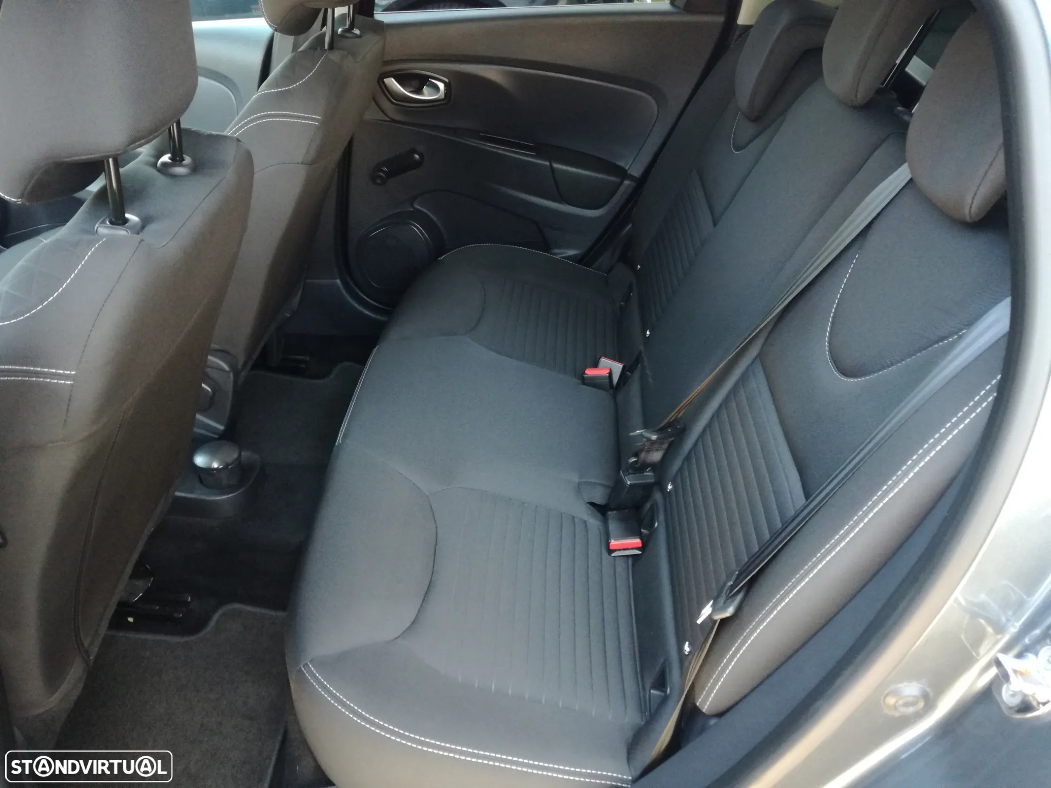 Renault Clio Sport Tourer 1.5 dCi Limited - 9