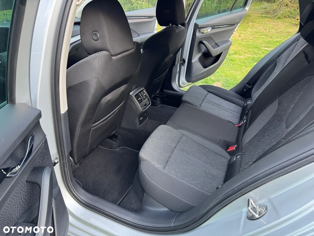 Skoda Octavia 2.0 TDI DSG Clever - 18