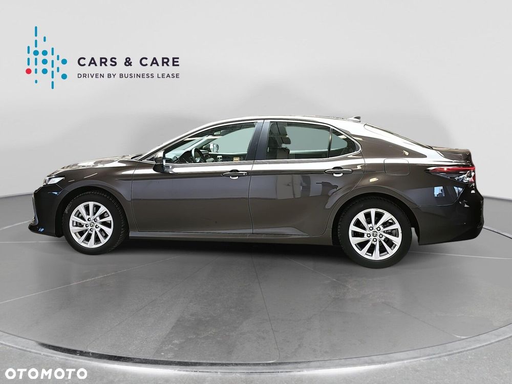 Toyota Camry 2.5 Hybrid Comfort CVT - 28