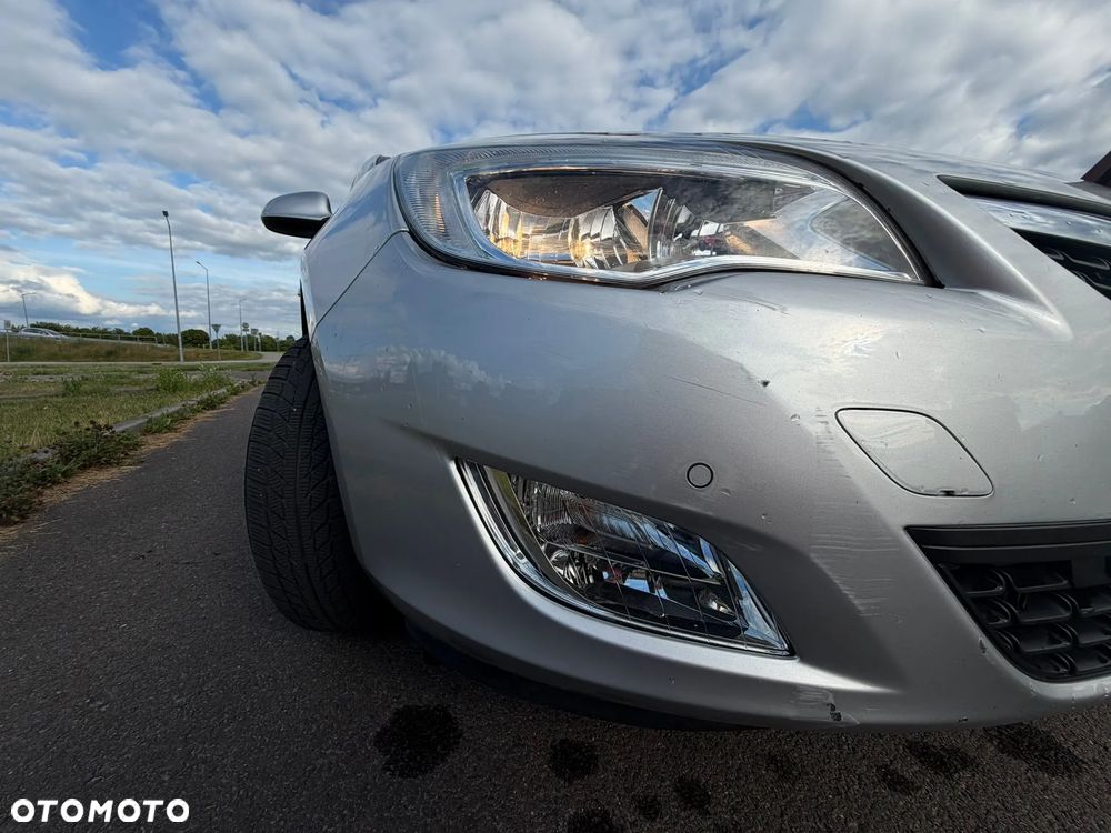 Opel Astra 1.4 T Cosmo - 4