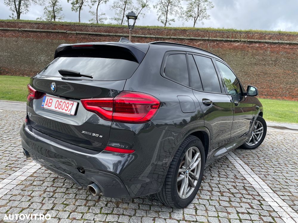 BMW X3 xDrive30e AT PHEV - 18
