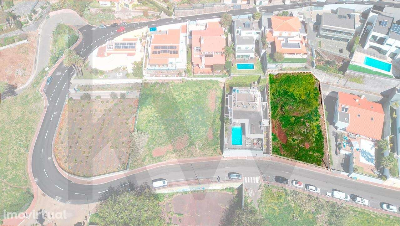 Terreno situado no Cristo Rei, Garajau | Oportunidade de negócio - Grande imagem: 2/9