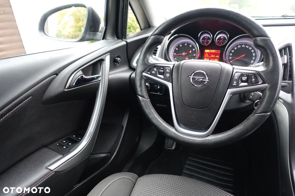 Opel Astra 1.6 Turbo Sports Tourer Automatik - 26